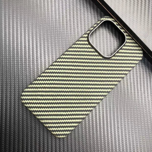 Low MOQ 1pcs Slim and Lightweight Aramid Carbon Fiber case for for iPhone 14 Cover Phone case Twill Carbon Fiber and Metal Frame