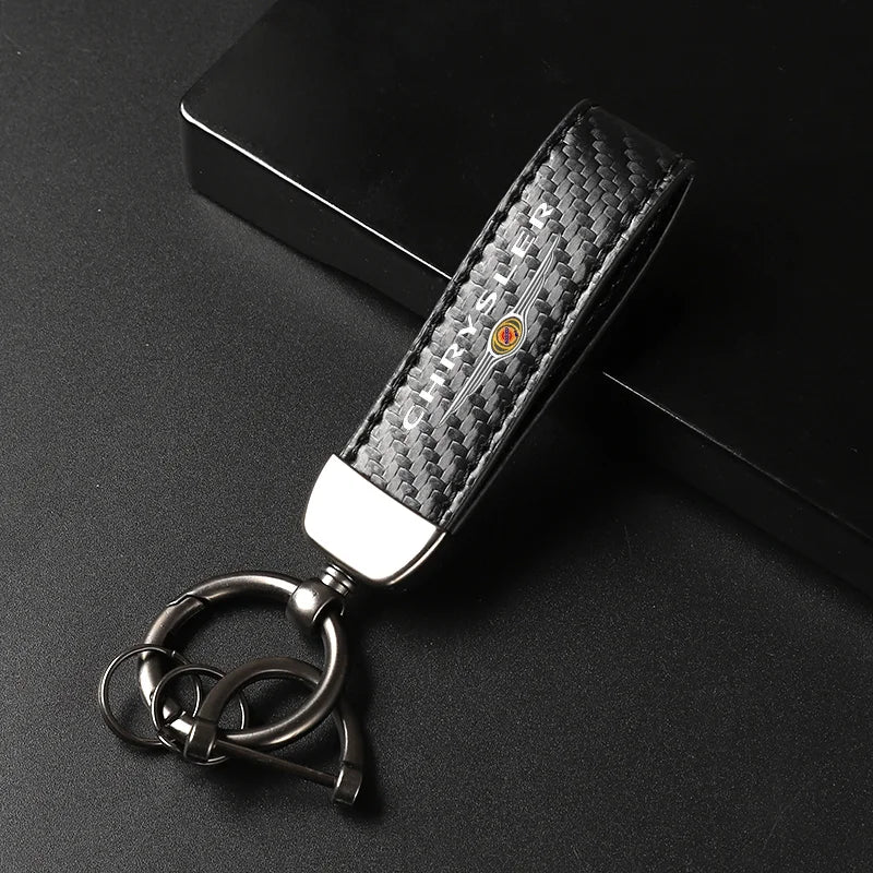 NEW Car Carbon Fiber Leather Keychain Horseshoe Buckle Jewelry for Chrysler 300c 300 200 200c Pacifica Sebring Car Accessories