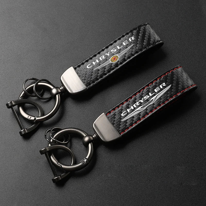 NEW Car Carbon Fiber Leather Keychain Horseshoe Buckle Jewelry for Chrysler 300c 300 200 200c Pacifica Sebring Car Accessories
